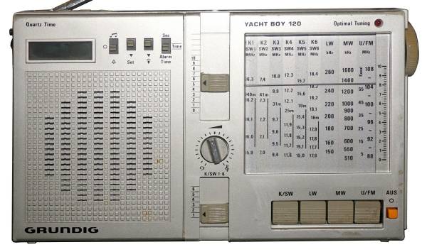 Grundig Yacht Boy 120